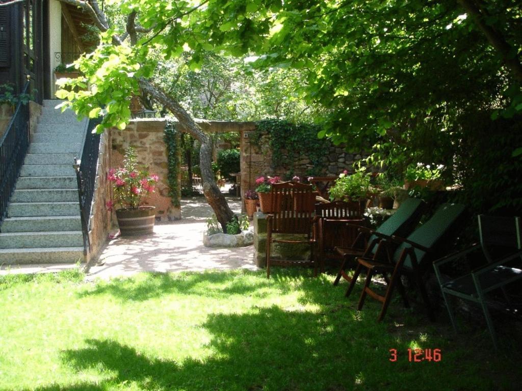 Hostal Casa Masip Ezcaray Exterior photo