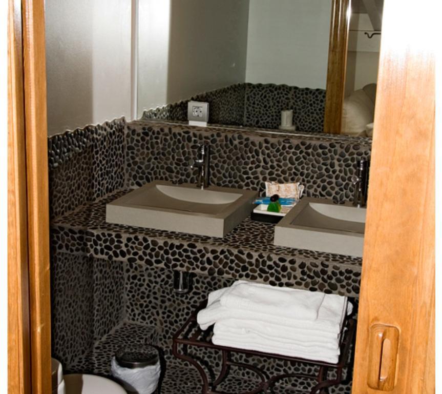 Hostal Casa Masip Ezcaray Exterior photo