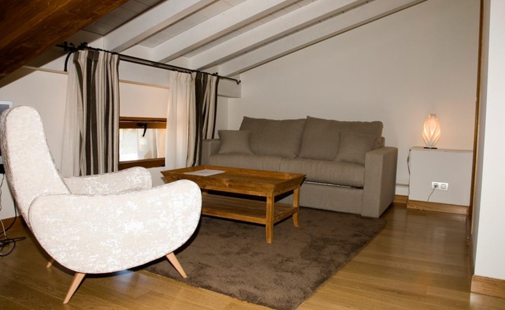 Hostal Casa Masip Ezcaray Exterior photo