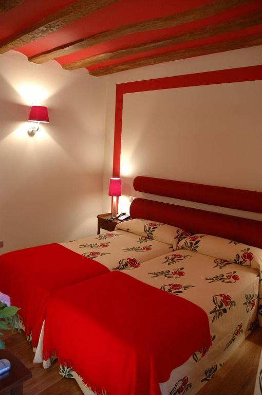 Hostal Casa Masip Ezcaray Exterior photo
